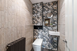 WC- click for photo gallery